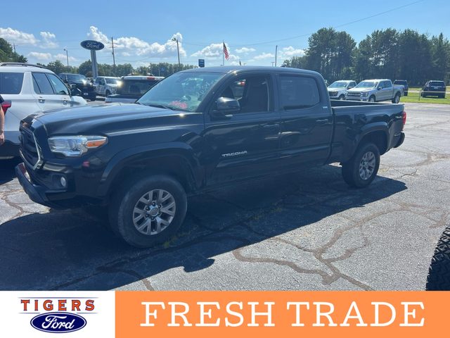2018 Toyota Tacoma SR5 4WD photo