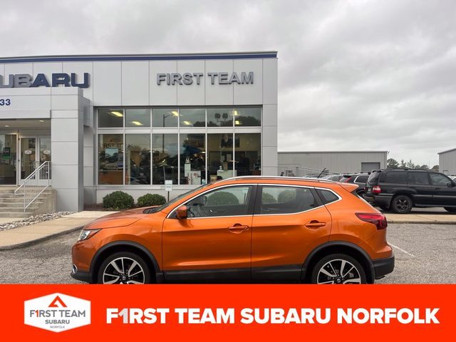 2017 Nissan Rogue Sport SL AWD photo
