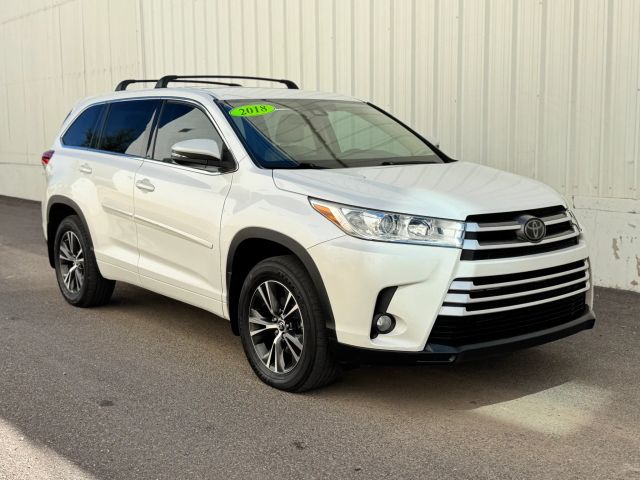 2018 Toyota Highlander LE Plus AWD photo