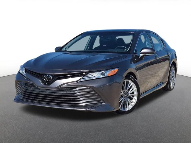 2018 Toyota Camry XLE V6 FWD photo