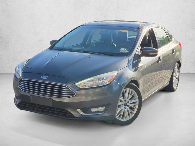 2018 Ford Focus Titanium FWD photo