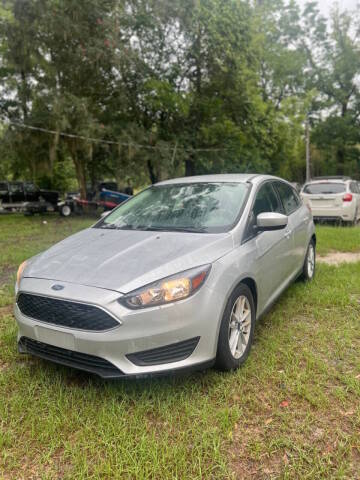2018 Ford Focus SE FWD photo