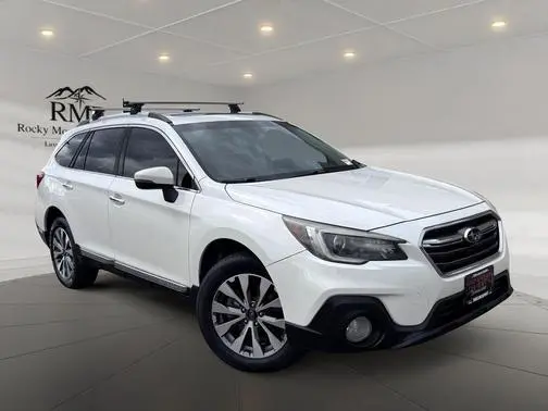 2018 Subaru Outback Touring AWD photo