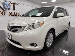 2017 Toyota Sienna XLE AWD photo