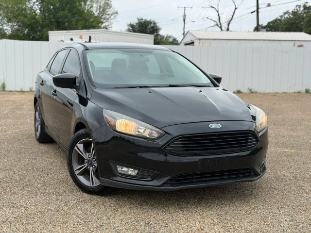 2018 Ford Focus SE FWD photo