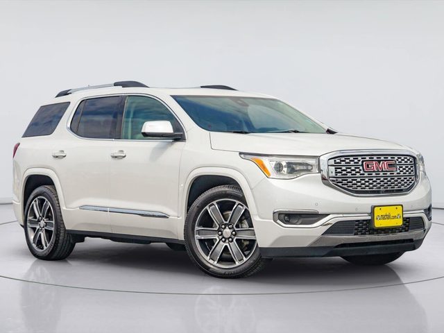 2018 GMC Acadia Denali AWD photo