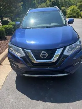 2018 Nissan Rogue SV FWD photo