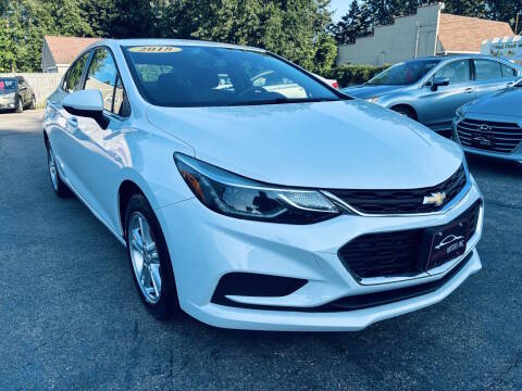 2018 Chevrolet Cruze LT FWD photo