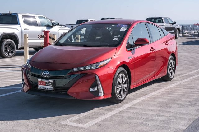 2017 Toyota Prius Prime Advanced FWD photo