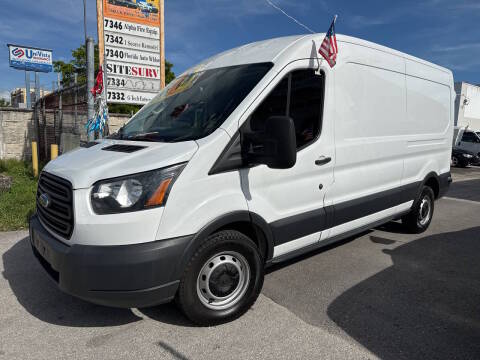2018 Ford Transit Van RWD photo