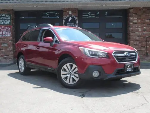 2018 Subaru Outback Premium AWD photo