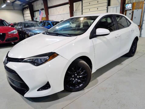 2018 Toyota Corolla LE FWD photo