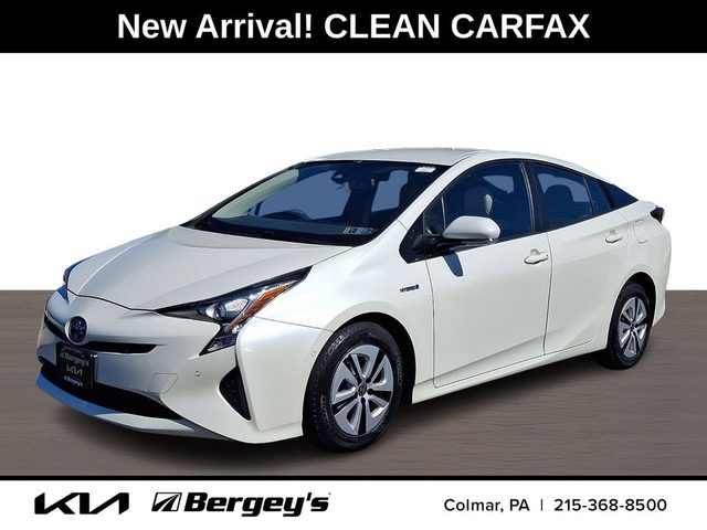 2017 Toyota Prius Four FWD photo