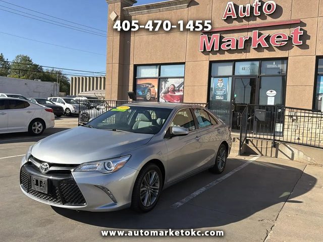 2017 Toyota Camry SE FWD photo