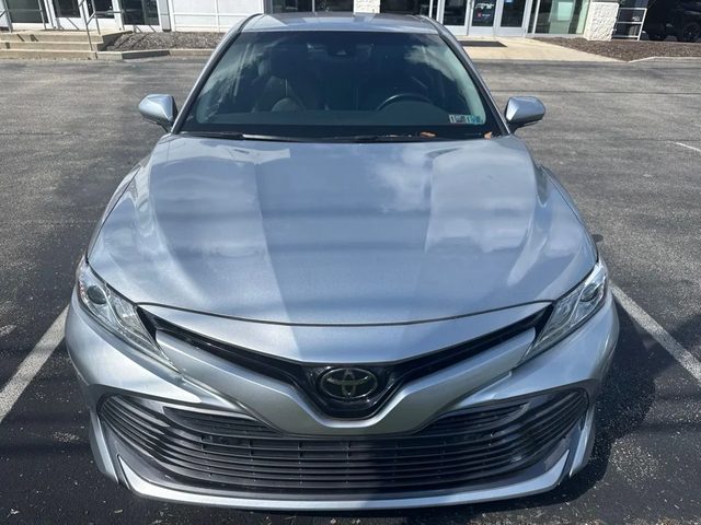 2018 Toyota Camry XLE FWD photo