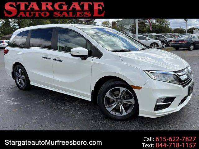 2018 Honda Odyssey Touring FWD photo