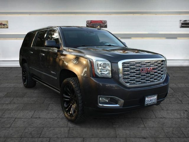 2018 GMC Yukon XL Denali 4WD photo
