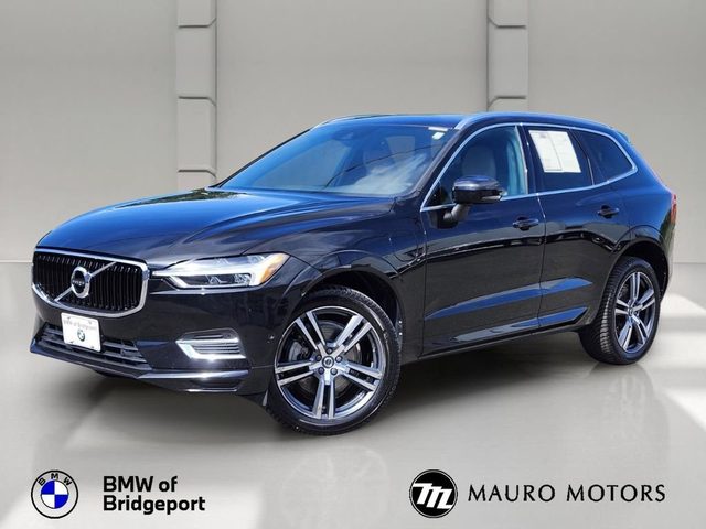 2018 Volvo XC60 Momentum AWD photo