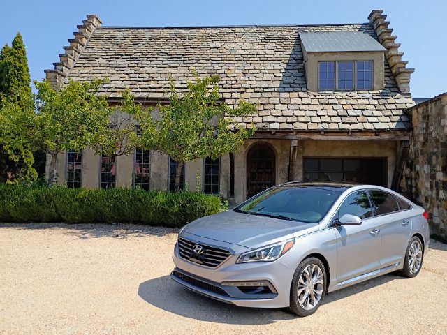 2015 Hyundai Sonata 2.0T Limited FWD photo
