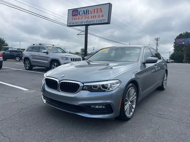 2018 BMW 5 Series 530i RWD photo