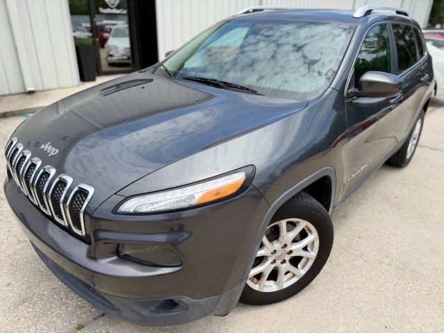 2015 Jeep Cherokee Latitude FWD photo