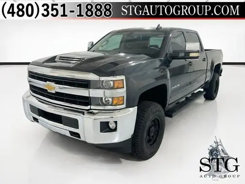 2018 Chevrolet Silverado 2500HD LT 4WD photo