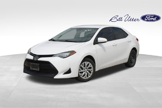 2018 Toyota Corolla LE FWD photo
