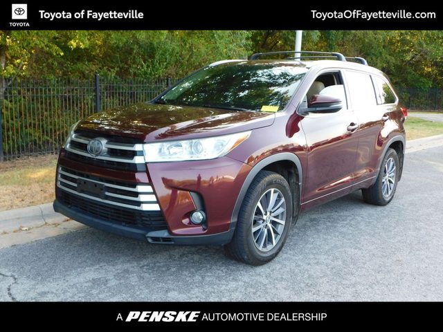 2018 Toyota Highlander XLE AWD photo