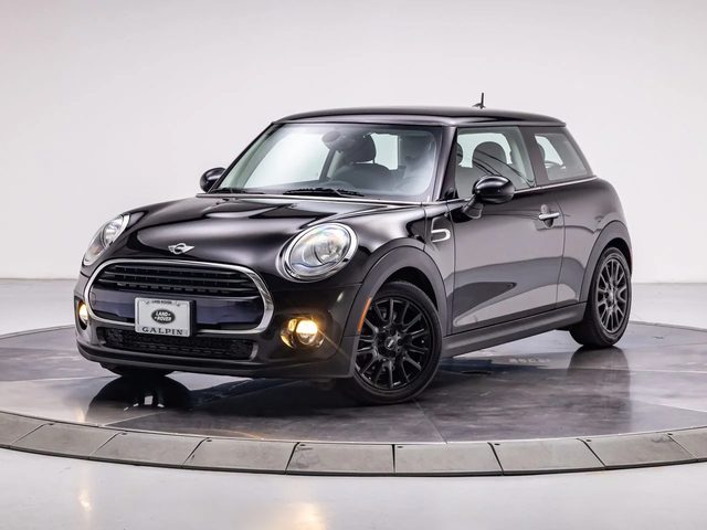 2018 MINI Hardtop 2 Door Cooper FWD photo