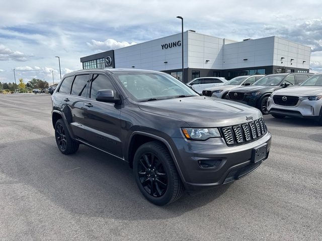 2018 Jeep Grand Cherokee Altitude 4WD photo