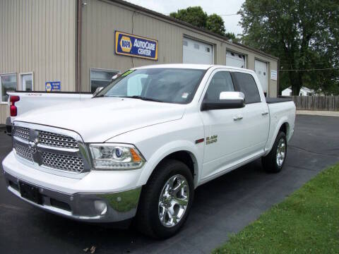 2017 Ram 1500 Laramie 4WD photo