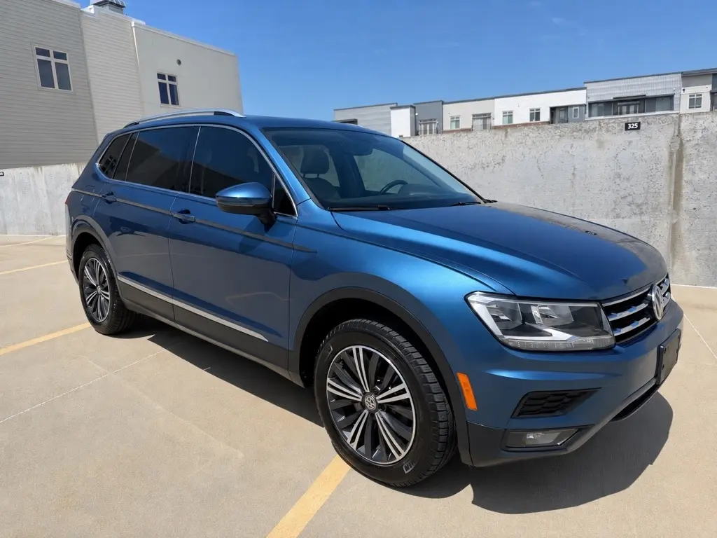 2018 Volkswagen Tiguan SEL AWD photo