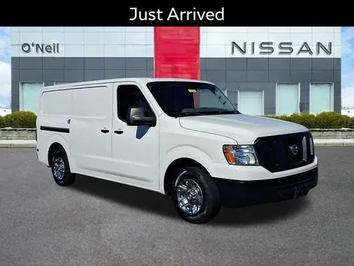 2018 Nissan NV Cargo SV RWD photo