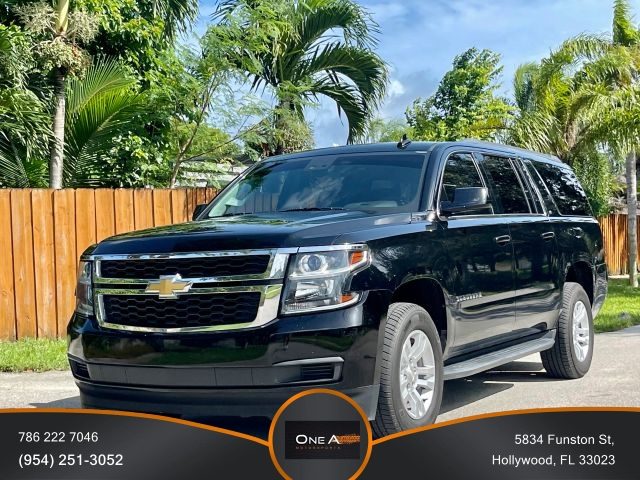 2017 Chevrolet Suburban LT RWD photo