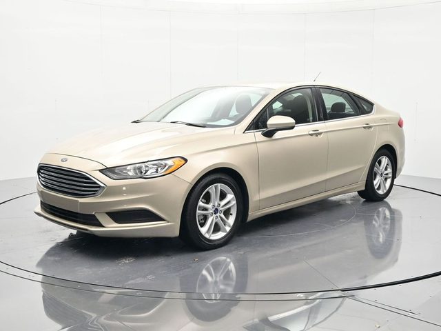 2018 Ford Fusion SE FWD photo