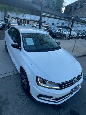 2018 Volkswagen Jetta 1.4T Wolfsburg Edition FWD photo