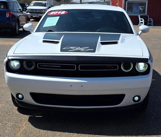 2018 Dodge Challenger R/T RWD photo
