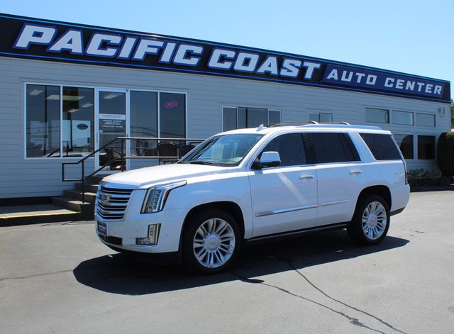 2018 Cadillac Escalade Platinum 4WD photo