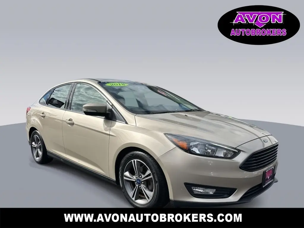 2018 Ford Focus SE FWD photo