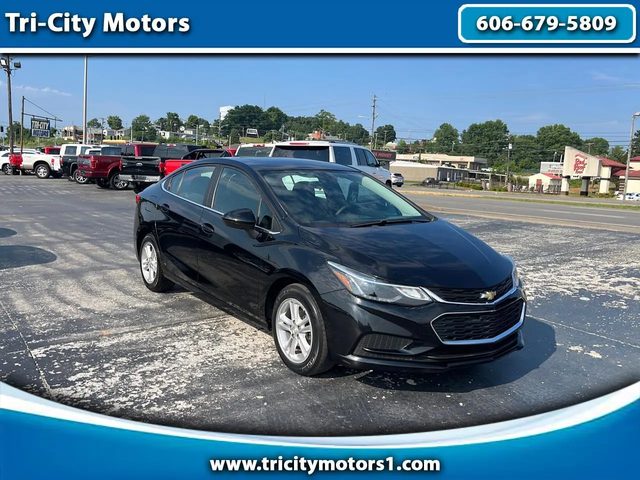 2018 Chevrolet Cruze LT FWD photo