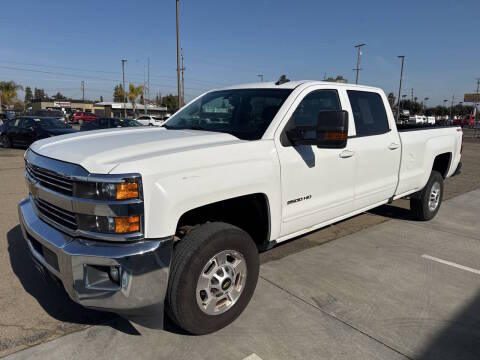 2018 Chevrolet Silverado 2500HD LT 4WD photo