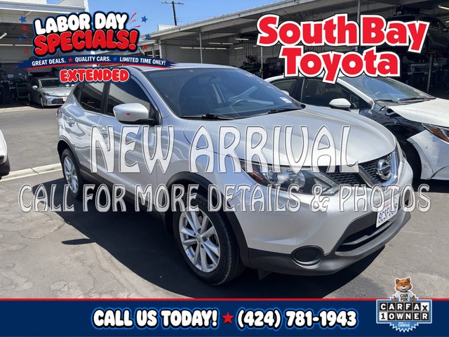2017 Nissan Rogue Sport S FWD photo