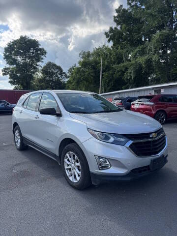 2018 Chevrolet Equinox LS AWD photo