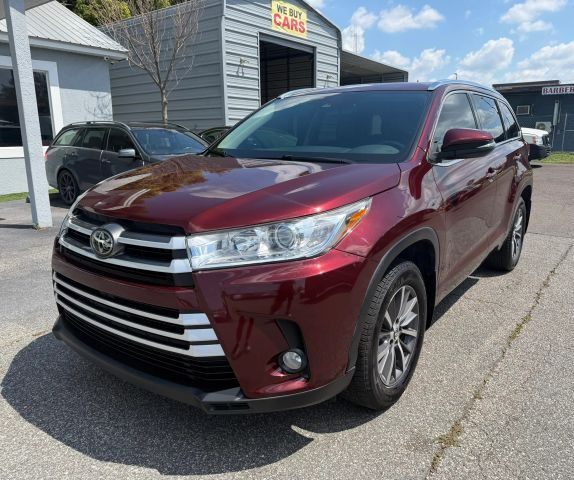 2018 Toyota Highlander XLE FWD photo