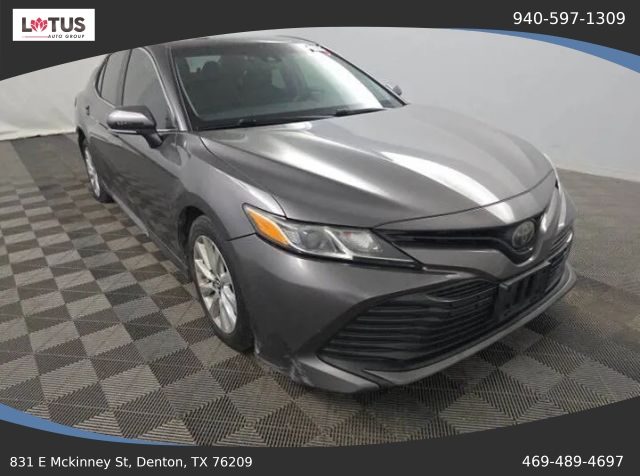 2018 Toyota Camry LE FWD photo