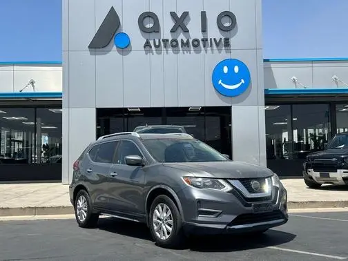 2018 Nissan Rogue SV FWD photo