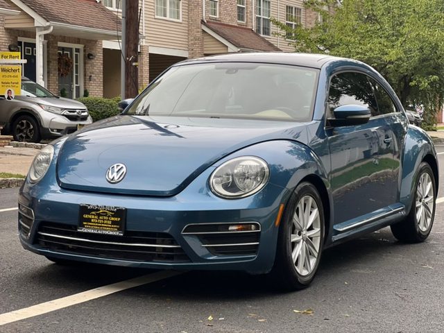 2018 Volkswagen Beetle SE FWD photo