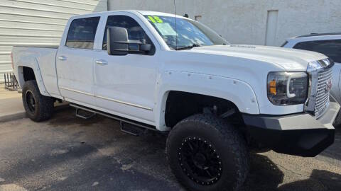2015 GMC Sierra 2500HD Denali 4WD photo