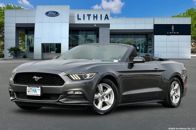 2016 Ford Mustang V6 RWD photo