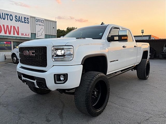 2015 GMC Sierra 2500HD Denali 4WD photo
